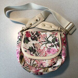 Time and Tru Riverdale Floral Crossbody Saddle Purse